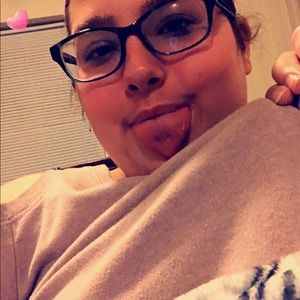 Meet your Posher, Mya